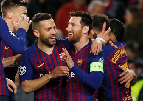 Messi rực sáng, Barcelona đè bẹp Lyon để vào tứ kết Champions League - Ảnh 2. Messi rực sáng, Barcelona đè bẹp Lyon để vào tứ kết Champions League - Ảnh 2.