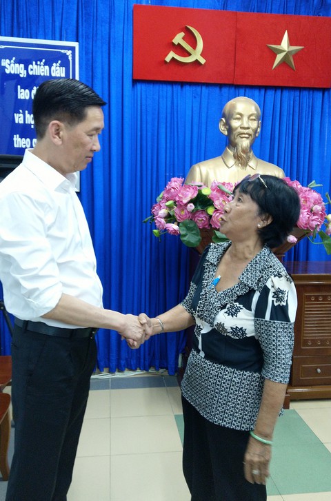 Khởi kiện lãnh đạo quận ra tòa để quận giải quyết thấu đáo - Ảnh 2. Khởi kiện lãnh đạo quận ra tòa để quận giải quyết thấu đáo - Ảnh 2.