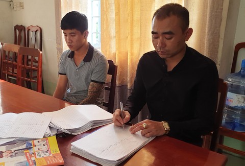 Phát hiện 2 con nghiện ma túy đá chuyên hoạt động tín dụng đen - Ảnh 1. Phát hiện 2 con nghiện ma túy đá chuyên hoạt động tín dụng đen - Ảnh 1.