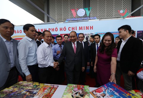Thủ tướng Nguyễn Xuân Phúc chúc người làm báo bản lĩnh, sáng tạo - Ảnh 4. Thủ tướng Nguyễn Xuân Phúc chúc người làm báo bản lĩnh, sáng tạo - Ảnh 4.