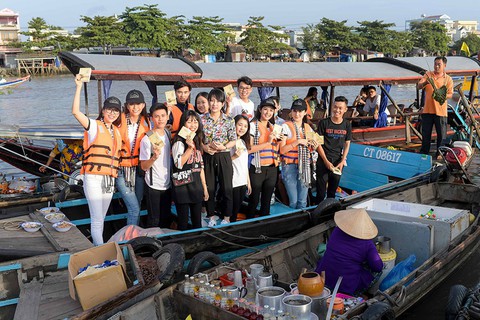 Hành trình từ trái tim truyền cảm hứng khởi nghiệp cho 4,2 triệu học sinh, sinh viên - Ảnh 3. Hành trình từ trái tim truyền cảm hứng khởi nghiệp cho 4,2 triệu học sinh, sinh viên - Ảnh 3.