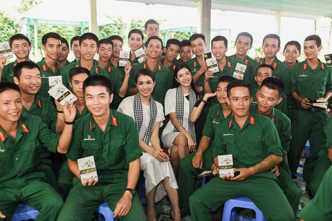 Hành trình từ trái tim truyền cảm hứng khởi nghiệp cho 4,2 triệu học sinh, sinh viên - Ảnh 5. Hành trình từ trái tim truyền cảm hứng khởi nghiệp cho 4,2 triệu học sinh, sinh viên - Ảnh 5.