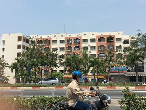 Lương 10 triệu muốn mua nhà Sài Gòn có phải nằm mơ? - Ảnh 1. Lương 10 triệu muốn mua nhà Sài Gòn có phải nằm mơ? - Ảnh 1.