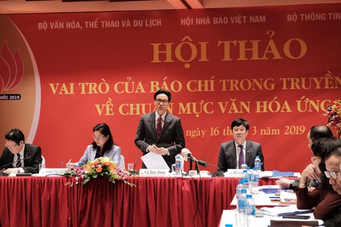 Không chỉ nói thói hư tật xấu, báo chí cần góp phần xây dựng lối sống đẹp - Ảnh 1. Không chỉ nói thói hư tật xấu, báo chí cần góp phần xây dựng lối sống đẹp - Ảnh 1.