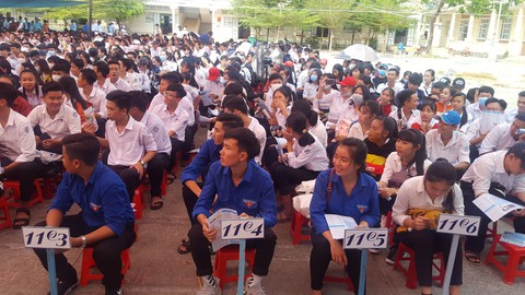 Học sinh Cà Mau muốn ra trường về phục vụ tỉnh nhà - Ảnh 5. Học sinh Cà Mau muốn ra trường về phục vụ tỉnh nhà - Ảnh 5.