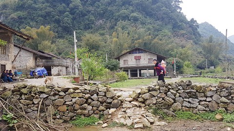Du khách hái măng, bắt cá ở bản Tày Khuổi Ky - Ảnh 1. Du khách hái măng, bắt cá ở bản Tày Khuổi Ky - Ảnh 1.