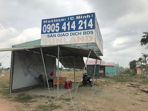 Đà Nẵng dẹp loạn kiôt giao dịch bất động sản - Ảnh 1. Đà Nẵng dẹp loạn kiôt giao dịch bất động sản - Ảnh 1.