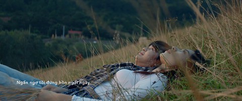 Tháng 5 để dành - Bộ phim nhỏ, trong trẻo của 9X sắp ra rạp - Ảnh 7. Tháng 5 để dành - Bộ phim nhỏ, trong trẻo của 9X sắp ra rạp - Ảnh 7.