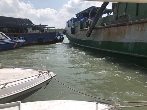 Chìm tàu nạo vét tại Cần Giờ, thuyền trưởng mất tích - Ảnh 2. Chìm tàu nạo vét tại Cần Giờ, thuyền trưởng mất tích - Ảnh 2.