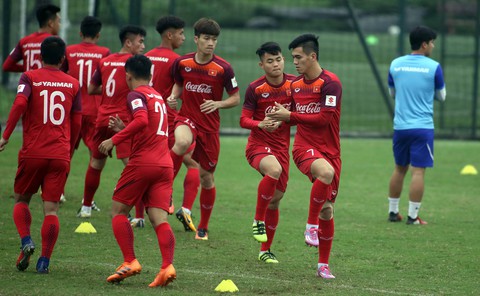 Tiền đạo Nguyễn Tiến Linh chia tay U23 VN - Ảnh 1. Tiền đạo Nguyễn Tiến Linh chia tay U23 VN - Ảnh 1.
