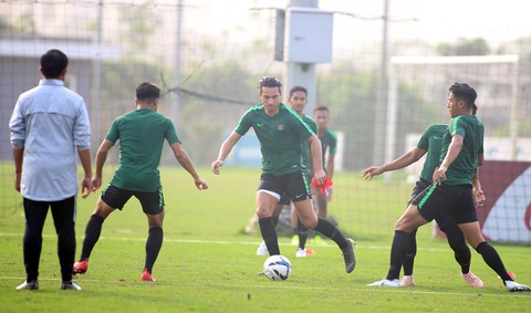 U-23 Indonesia tập cách đá bại Thái Lan và Việt Nam - Ảnh 5. U-23 Indonesia tập cách đá bại Thái Lan và Việt Nam - Ảnh 5.