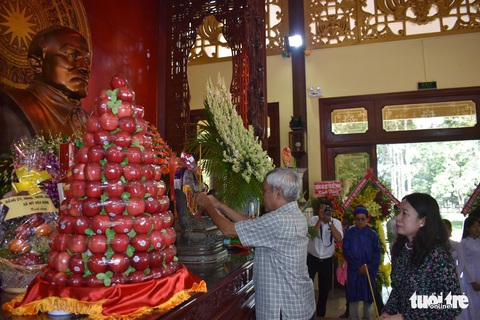 Lễ tưởng niệm 39 năm ngày mất Chủ tịch Tôn Đức Thắng - Ảnh 3. Lễ tưởng niệm 39 năm ngày mất Chủ tịch Tôn Đức Thắng - Ảnh 3.