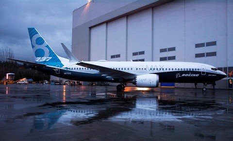 Mỹ điều tra Cục hàng không liên bang: Boeing đá bóng kiêm thổi còi? - Ảnh 1. Mỹ điều tra Cục hàng không liên bang: Boeing đá bóng kiêm thổi còi? - Ảnh 1.