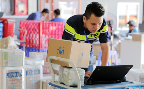 Tiki sẽ sáp nhập với Sendo, vẫn giữ tên cũ? - Ảnh 1. Tiki sẽ sáp nhập với Sendo, vẫn giữ tên cũ? - Ảnh 1.