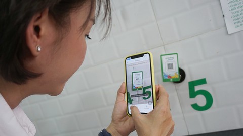 Tô canh bún, hộp bánh cuốn giờ cũng có thể quét QR - Ảnh 1. Tô canh bún, hộp bánh cuốn giờ cũng có thể quét QR - Ảnh 1.