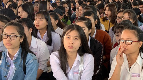 Thi đánh giá năng lực: Điểm lần 1 không cao có thể thi tiếp lần 2 - Ảnh 1. Thi đánh giá năng lực: Điểm lần 1 không cao có thể thi tiếp lần 2 - Ảnh 1.