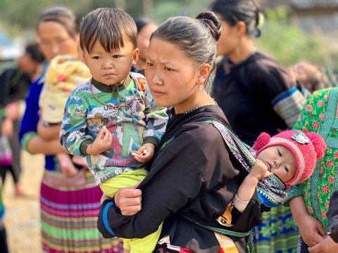 Bạn đọc Tuổi Trẻ tặng điểm trường cho dân vùng lũ Yên Bái - Ảnh 4. Bạn đọc Tuổi Trẻ tặng điểm trường cho dân vùng lũ Yên Bái - Ảnh 4.