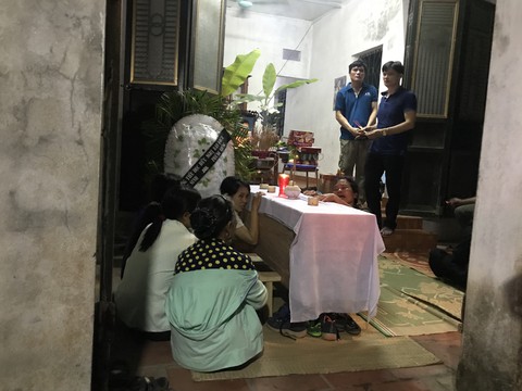 Nam sinh thoát chết đuối: Đang chơi bóng thì 8 bạn bị cuốn đi - Ảnh 4. Nam sinh thoát chết đuối: Đang chơi bóng thì 8 bạn bị cuốn đi - Ảnh 4.