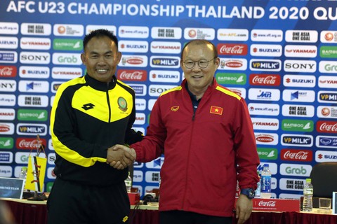HLV Park Hang Seo không hài lòng với VFF về thời gian tập trung của U-23 VN - Ảnh 2. HLV Park Hang Seo không hài lòng với VFF về thời gian tập trung của U-23 VN - Ảnh 2.