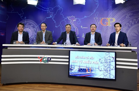 Người dùng đang phải bù chéo giá điện cho sắt thép, ximăng? - Ảnh 1. Người dùng đang phải bù chéo giá điện cho sắt thép, ximăng? - Ảnh 1.