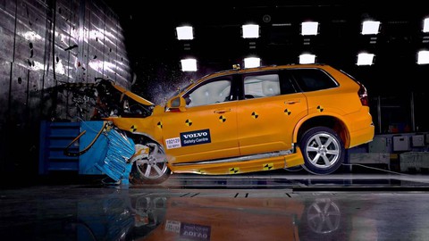 Volvo gắn camera trên xe để giảm tai nạn - Ảnh 1. Volvo gắn camera trên xe để giảm tai nạn - Ảnh 1.