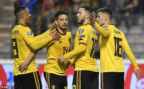 Hai lần bắn hạ gấu Nga, Eden Hazard giúp Bỉ có 3 điểm đầu tiên - Ảnh 1. Hai lần bắn hạ gấu Nga, Eden Hazard giúp Bỉ có 3 điểm đầu tiên - Ảnh 1.