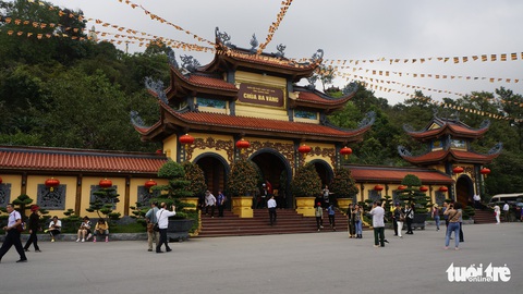 Chùa Ba Vàng hoạt động điêu luyện, gọi vong báo oán là lừa gạt tâm linh - Ảnh 3. Chùa Ba Vàng hoạt động điêu luyện, gọi vong báo oán là lừa gạt tâm linh - Ảnh 3.