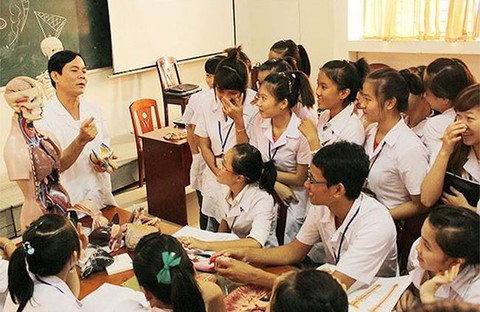 Học ngành bác sĩ răng - hàm - mặt tại Đại học Duy Tân - Ảnh 3. Học ngành bác sĩ răng - hàm - mặt tại Đại học Duy Tân - Ảnh 3.