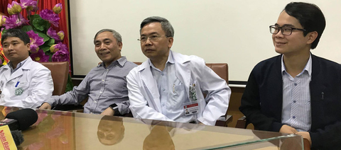 Bệnh viện Bạch Mai trả lời việc bác sĩ phát biểu ở chùa Ba Vàng - Ảnh 2. Bệnh viện Bạch Mai trả lời việc bác sĩ phát biểu ở chùa Ba Vàng - Ảnh 2.