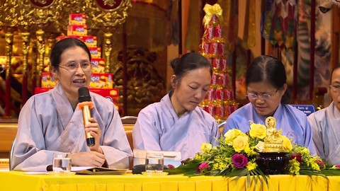 Bà Phạm Thị Yến lộng ngôn về tín ngưỡng thờ Mẫu - Ảnh 1. Bà Phạm Thị Yến lộng ngôn về tín ngưỡng thờ Mẫu - Ảnh 1.