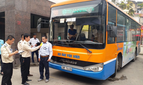 Hà Nội mở đợt cao điểm kiểm tra tài xế xe buýt sử dụng chất gây nghiện - Ảnh 1. Hà Nội mở đợt cao điểm kiểm tra tài xế xe buýt sử dụng chất gây nghiện - Ảnh 1.