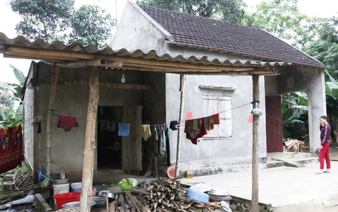 Đau lòng vụ cha ném con vừa sinh một tuần xuống giếng - Ảnh 2. Đau lòng vụ cha ném con vừa sinh một tuần xuống giếng - Ảnh 2.