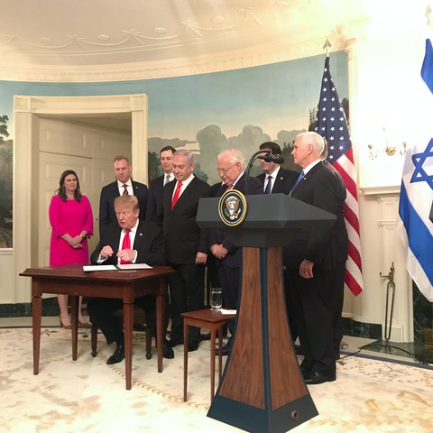 Ông Trump chính thức tuyên bố cao nguyên Golan là của Israel - Ảnh 2. Ông Trump chính thức tuyên bố cao nguyên Golan là của Israel - Ảnh 2.