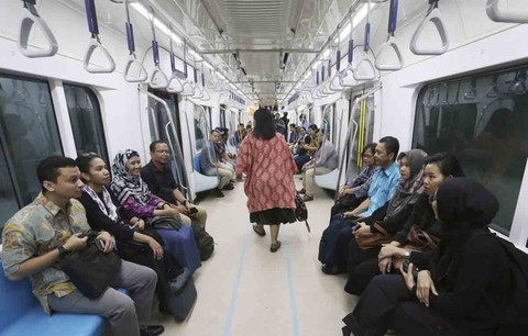 Metro: văn hóa giao thông mới ở Indonesia - Ảnh 1. Metro: văn hóa giao thông mới ở Indonesia - Ảnh 1.