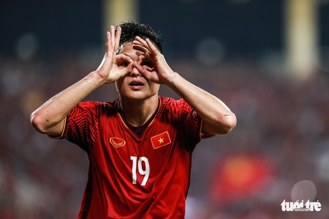Những khoảnh khắc lịch sử của ĐT Việt Nam tại AFF cup 2018 - Ảnh 17. Những khoảnh khắc lịch sử của ĐT Việt Nam tại AFF cup 2018 - Ảnh 17.