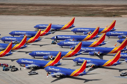 Boeing khẳng định: 737 MAX vẫn an toàn về cơ bản - Ảnh 2. Boeing khẳng định: 737 MAX vẫn an toàn về cơ bản - Ảnh 2.