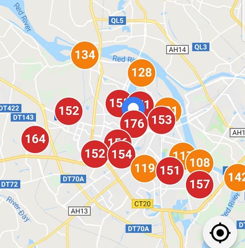 Trời mù mịt, không khí ô nhiễm bao phủ Hà Nội - Ảnh 2. Trời mù mịt, không khí ô nhiễm bao phủ Hà Nội - Ảnh 2.