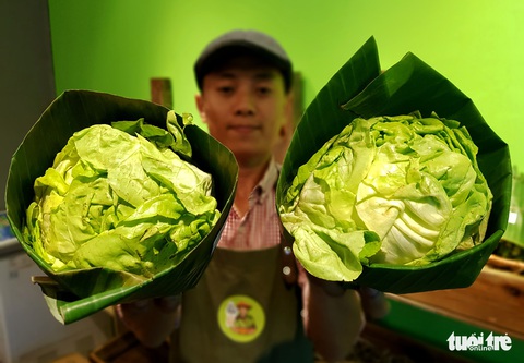 Tiệm nông sản ở Sài Gòn gói rau củ bằng lá chuối - Ảnh 2. Tiệm nông sản ở Sài Gòn gói rau củ bằng lá chuối - Ảnh 2.