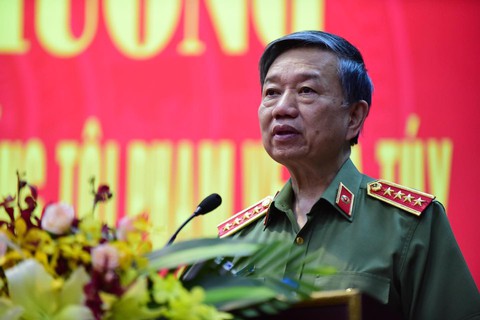 Bộ trưởng Tô Lâm: Không chấp nhận TP.HCM phức tạp như thế về ma túy - Ảnh 1. Bộ trưởng Tô Lâm: Không chấp nhận TP.HCM phức tạp như thế về ma túy - Ảnh 1.