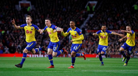 Lukaku lập cú đúp, M.U ngược dòng đá bại Southampton - Ảnh 2. Lukaku lập cú đúp, M.U ngược dòng đá bại Southampton - Ảnh 2.