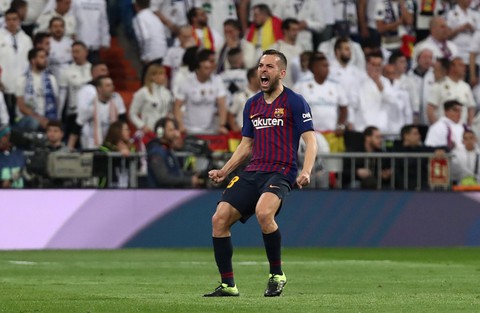 Ramos chơi xấu Messi, R.M vẫn bại trận - Ảnh 3. Ramos chơi xấu Messi, R.M vẫn bại trận - Ảnh 3.
