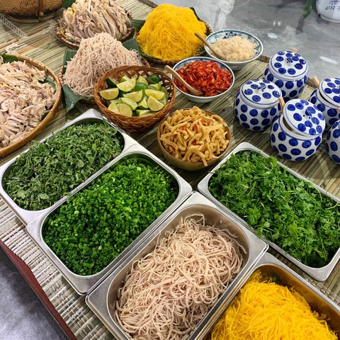 Phở Thìn, bún thang bán không ngơi tay những ngày thượng đỉnh Mỹ - Triều - Ảnh 3. Phở Thìn, bún thang bán không ngơi tay những ngày thượng đỉnh Mỹ - Triều - Ảnh 3.