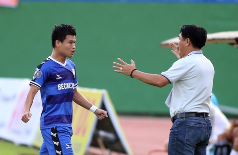 Trần Minh Chiến giành chiến thắng trước Lê Huỳnh Đức - Ảnh 1. Trần Minh Chiến giành chiến thắng trước Lê Huỳnh Đức - Ảnh 1.