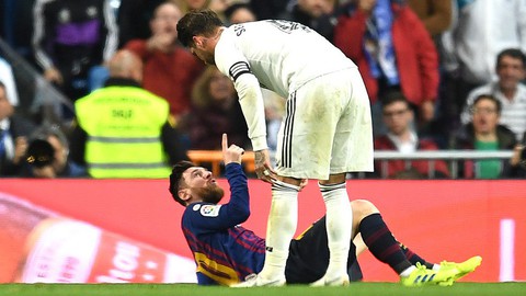 Ramos chơi xấu Messi, R.M vẫn bại trận - Ảnh 2. Ramos chơi xấu Messi, R.M vẫn bại trận - Ảnh 2.