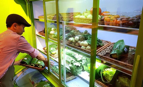 Gói lá, chuyện tưởng xưa lại trở thành thời sự - Ảnh 1. Gói lá, chuyện tưởng xưa lại trở thành thời sự - Ảnh 1.