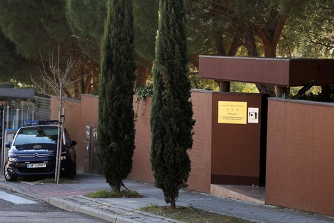 Triều Tiên chỉ trích vụ tấn công đại sứ quán ở Madrid - Ảnh 1. Triều Tiên chỉ trích vụ tấn công đại sứ quán ở Madrid - Ảnh 1.