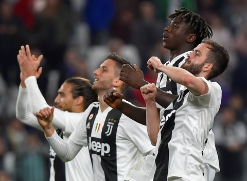 Không Ronaldo, Juventus vẫn thắng nhờ tiền đạo 19 tuổi - Ảnh 2. Không Ronaldo, Juventus vẫn thắng nhờ tiền đạo 19 tuổi - Ảnh 2.