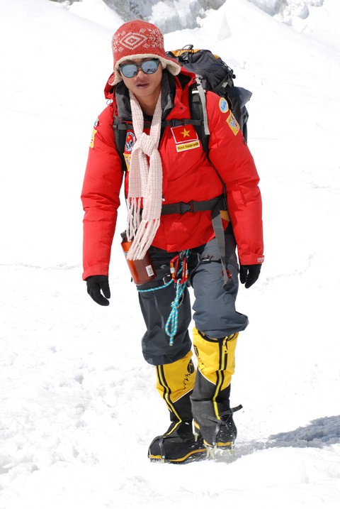 Người Việt Nam trẻ tuổi nhất chinh phục Everest thi chạy 42km ở Bắc cực - Ảnh 4. Người Việt Nam trẻ tuổi nhất chinh phục Everest thi chạy 42km ở Bắc cực - Ảnh 4.