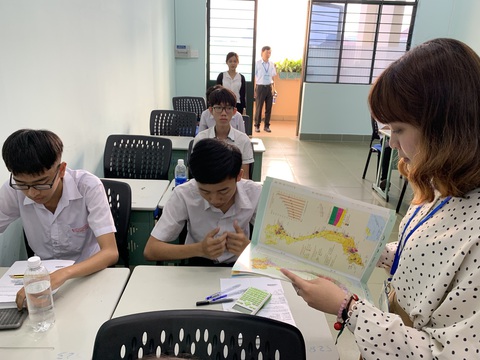 Sáng nay 34.000 thí sinh thi đánh giá năng lực đợt 1 - Ảnh 5. Sáng nay 34.000 thí sinh thi đánh giá năng lực đợt 1 - Ảnh 5.