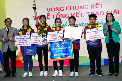 Học sinh mong thành công an chống ma túy đoạt giải nhất Chắp cánh ước mơ - Ảnh 1. Học sinh mong thành công an chống ma túy đoạt giải nhất Chắp cánh ước mơ - Ảnh 1.